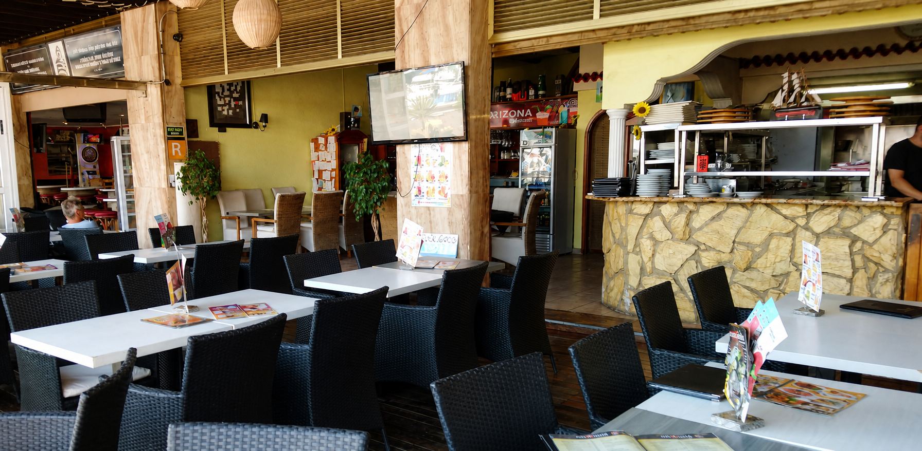 Panoramic view inside Arizona Restaurante